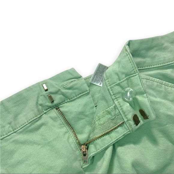 🚨2 for $35🚨 Light Green Khaki Shorts 3" Inseam & Front Pockets - Size 2 - Picture 7 of 10